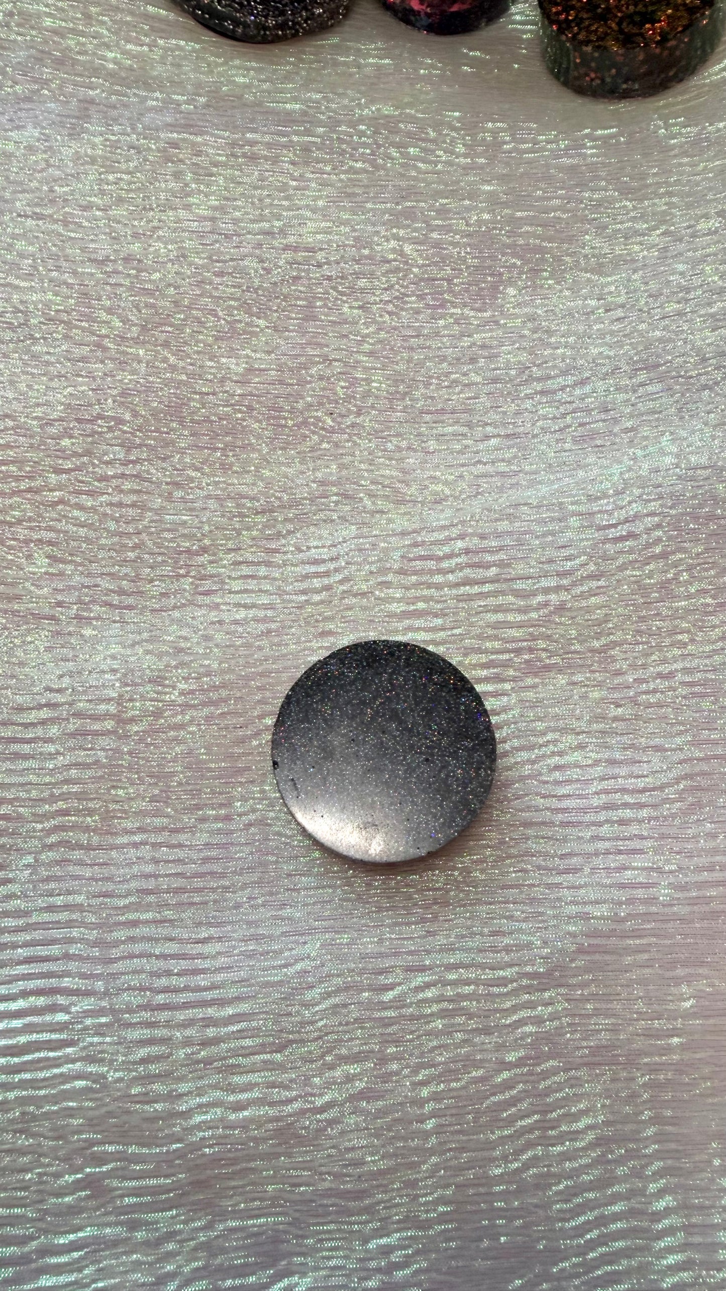 Round phone grip *DEFECTS*